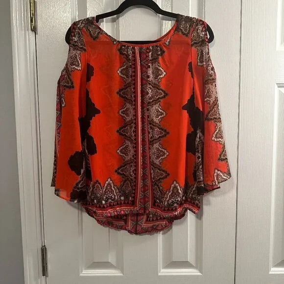New York & Company Cold Shoulder 70’s Throwback Orange Top Bell Sleeves Womens S - Picture 1 of 5